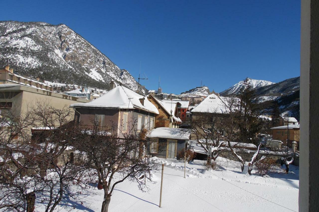 Appartement Paisible Briancon  Luaran gambar
